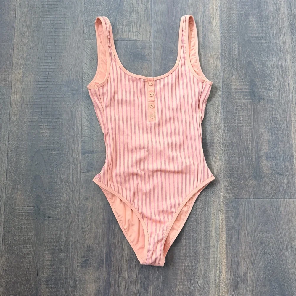 NWT L*Space Ribbed Float On Classic One Piece | Size: 4 - Picture 5 of 9